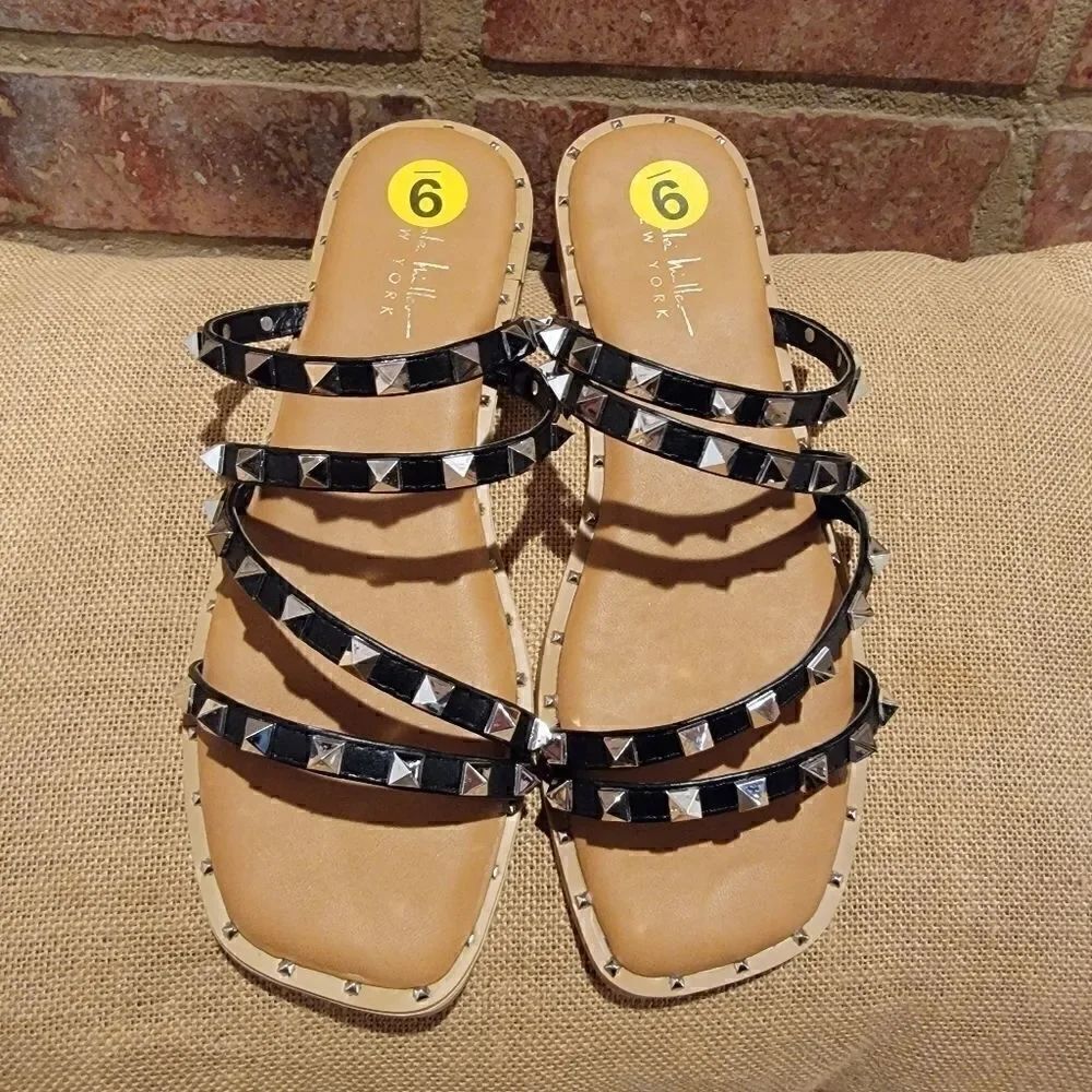 Nicole Miller Coralinne Studded Sandal black silver new